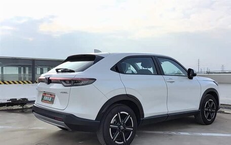 Honda Vezel, 2023 год, 1 590 123 рублей, 3 фотография