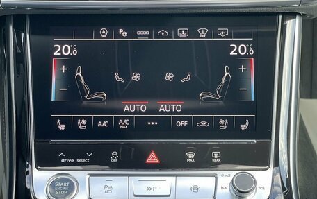 Audi A8, 2022 год, 10 000 000 рублей, 13 фотография