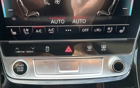 Audi A8, 2022 год, 10 000 000 рублей, 14 фотография