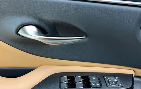 Lexus ES VII, 2022 год, 2 740 000 рублей, 8 фотография