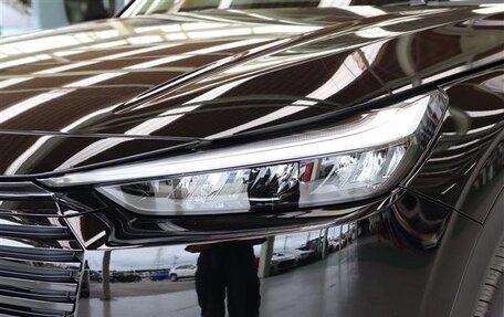 Honda Vezel, 2025 год, 2 630 155 рублей, 21 фотография