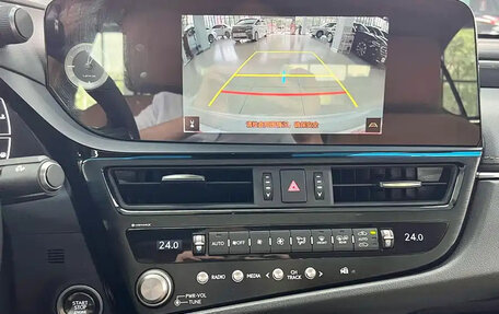 Lexus ES VII, 2022 год, 2 740 000 рублей, 14 фотография