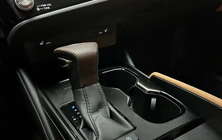 Lexus ES VII, 2022 год, 2 740 000 рублей, 15 фотография