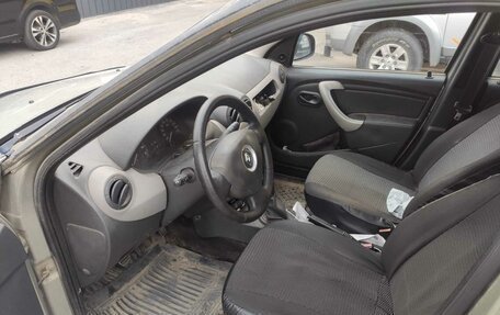 Renault Logan I, 2010 год, 380 000 рублей, 5 фотография
