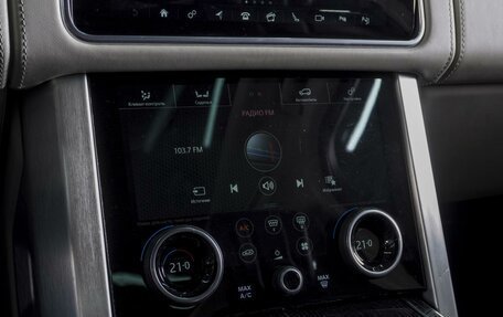 Land Rover Range Rover IV рестайлинг, 2020 год, 8 899 000 рублей, 23 фотография