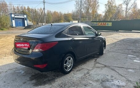 Hyundai Solaris II рестайлинг, 2014 год, 400 000 рублей, 3 фотография