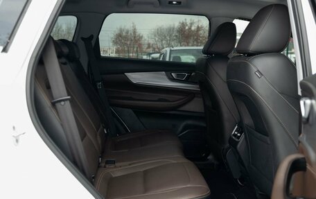 Chery Tiggo 8 Pro, 2022 год, 1 990 000 рублей, 22 фотография