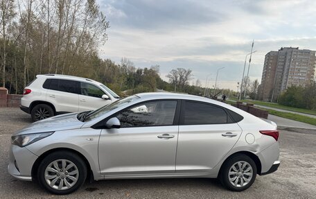 Hyundai Solaris II рестайлинг, 2022 год, 1 460 000 рублей, 8 фотография