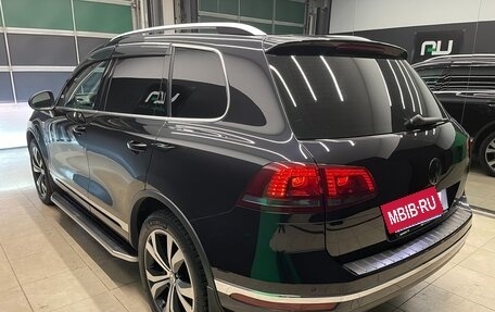 Volkswagen Touareg III, 2015 год, 2 650 000 рублей, 4 фотография