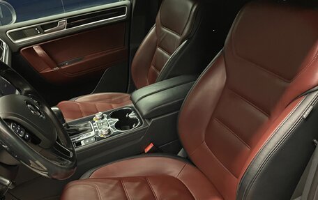 Volkswagen Touareg III, 2015 год, 2 650 000 рублей, 9 фотография