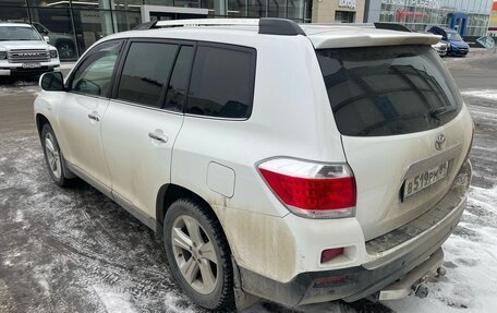 Toyota Highlander III, 2011 год, 1 899 000 рублей, 2 фотография