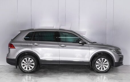 Volkswagen Tiguan II, 2020 год, 3 500 000 рублей, 2 фотография