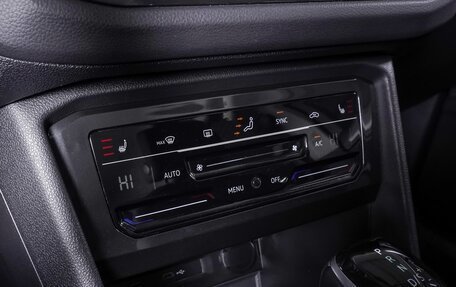 Volkswagen Tiguan II, 2020 год, 3 500 000 рублей, 13 фотография