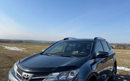 Toyota RAV4, 2015 год, 2 250 000 рублей, 3 фотография