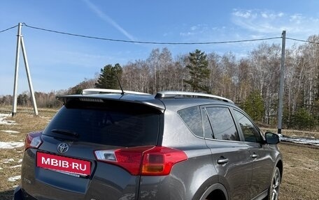 Toyota RAV4, 2015 год, 2 250 000 рублей, 8 фотография