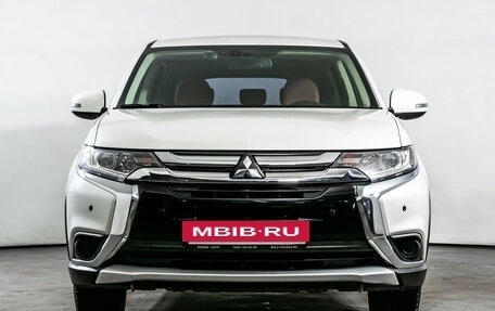 Mitsubishi Outlander III рестайлинг 3, 2018 год, 2 110 000 рублей, 2 фотография