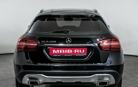 Mercedes-Benz GLA, 2018 год, 2 890 000 рублей, 6 фотография