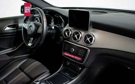 Mercedes-Benz GLA, 2018 год, 2 890 000 рублей, 11 фотография