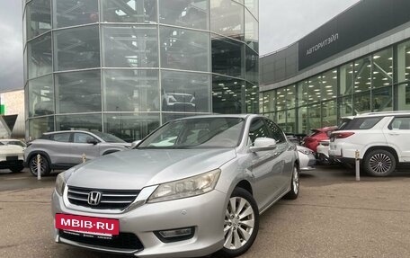 Honda Accord IX рестайлинг, 2013 год, 1 299 000 рублей, 3 фотография