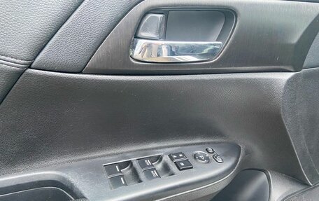 Honda Accord IX рестайлинг, 2013 год, 1 299 000 рублей, 10 фотография