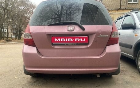 Honda Fit III, 2001 год, 199 000 рублей, 2 фотография