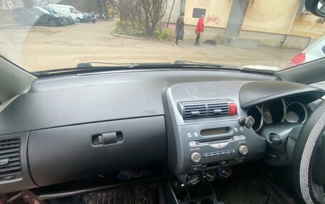 Honda Fit III, 2001 год, 199 000 рублей, 7 фотография