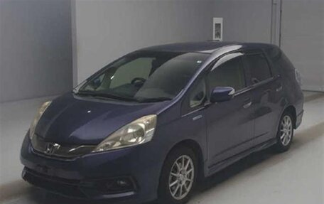 Honda Fit Shuttle I рестайлинг, 2014 год, 720 000 рублей, 1 фотография