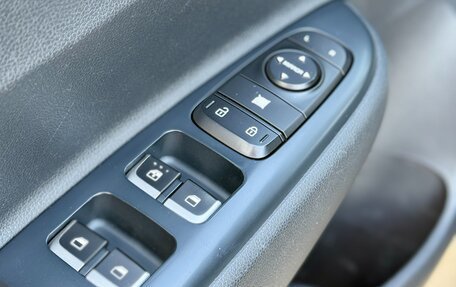 KIA Rio IV, 2019 год, 1 419 990 рублей, 9 фотография