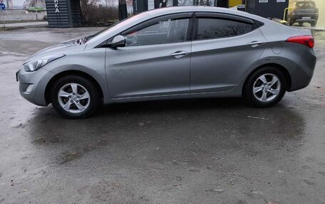 Hyundai Avante, 2011 год, 820 000 рублей, 1 фотография