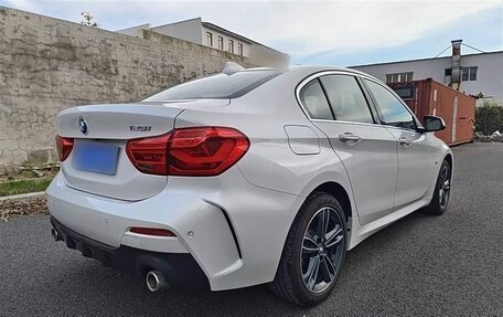 BMW 1 серия, 2022 год, 1 730 000 рублей, 4 фотография