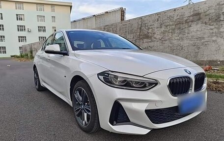 BMW 1 серия, 2022 год, 1 730 000 рублей, 3 фотография