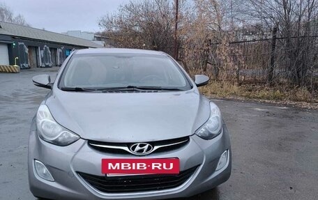 Hyundai Avante, 2011 год, 820 000 рублей, 4 фотография