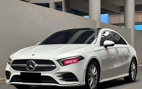 Mercedes-Benz A-Класс, 2021 год, 1 900 000 рублей, 1 фотография