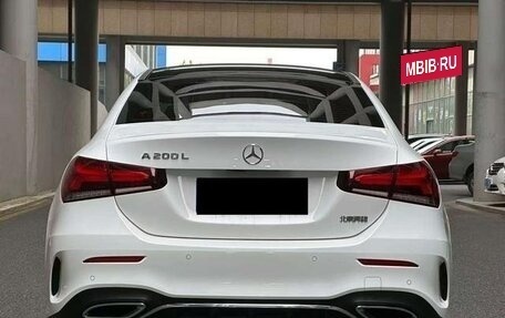 Mercedes-Benz A-Класс, 2021 год, 1 900 000 рублей, 4 фотография