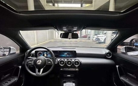 Mercedes-Benz A-Класс, 2021 год, 1 900 000 рублей, 11 фотография