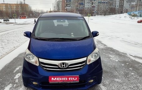 Honda Freed I, 2012 год, 1 090 000 рублей, 1 фотография