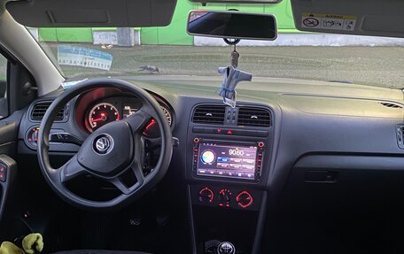 Volkswagen Polo VI (EU Market), 2017 год, 1 150 000 рублей, 5 фотография