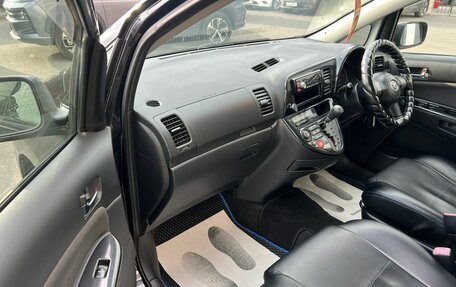 Toyota Wish II, 2004 год, 929 000 рублей, 12 фотография