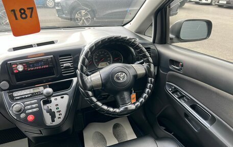 Toyota Wish II, 2004 год, 929 000 рублей, 15 фотография