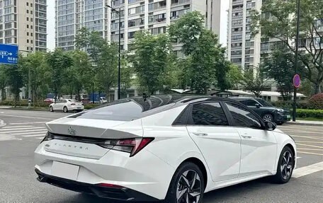 Hyundai Elantra, 2021 год, 1 100 000 рублей, 4 фотография