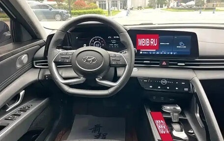 Hyundai Elantra, 2021 год, 1 100 000 рублей, 13 фотография