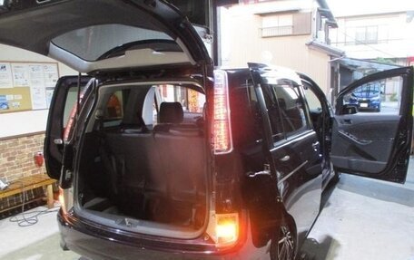 Toyota ISis I, 2012 год, 1 043 000 рублей, 4 фотография