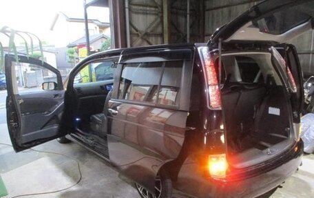 Toyota ISis I, 2012 год, 1 043 000 рублей, 21 фотография