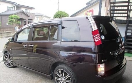 Toyota ISis I, 2012 год, 1 043 000 рублей, 20 фотография