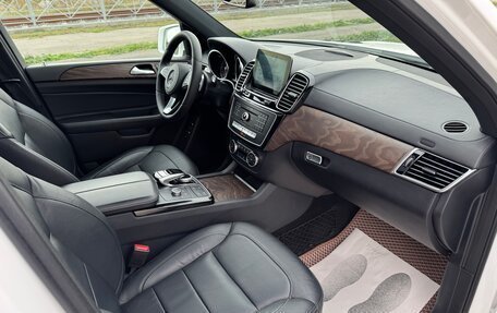 Mercedes-Benz GLS, 2016 год, 3 850 000 рублей, 12 фотография