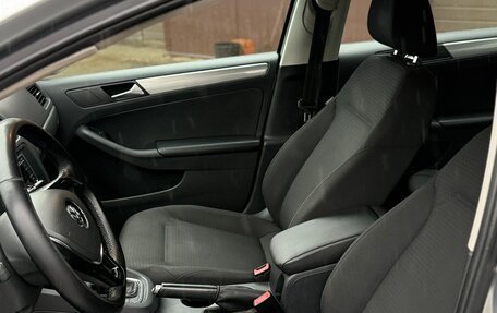 Volkswagen Jetta VI, 2016 год, 1 290 000 рублей, 12 фотография