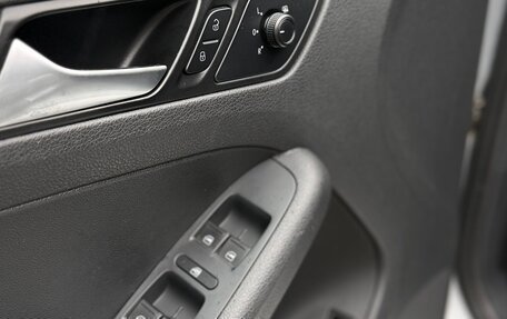 Volkswagen Jetta VI, 2016 год, 1 290 000 рублей, 14 фотография