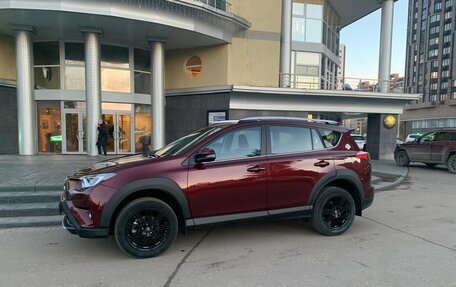 Toyota RAV4, 2018 год, 3 800 000 рублей, 3 фотография