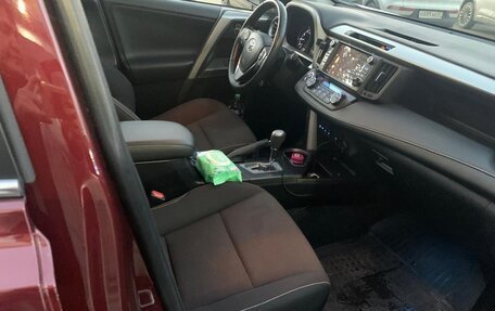 Toyota RAV4, 2018 год, 3 800 000 рублей, 9 фотография