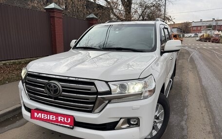Toyota Land Cruiser 200, 2016 год, 6 500 000 рублей, 8 фотография